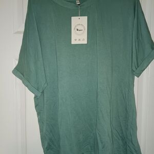 Riyiper Men's Short Sleeve Tee Set. 3 Shirts. Green, Red, And Black. NWT! Soft!